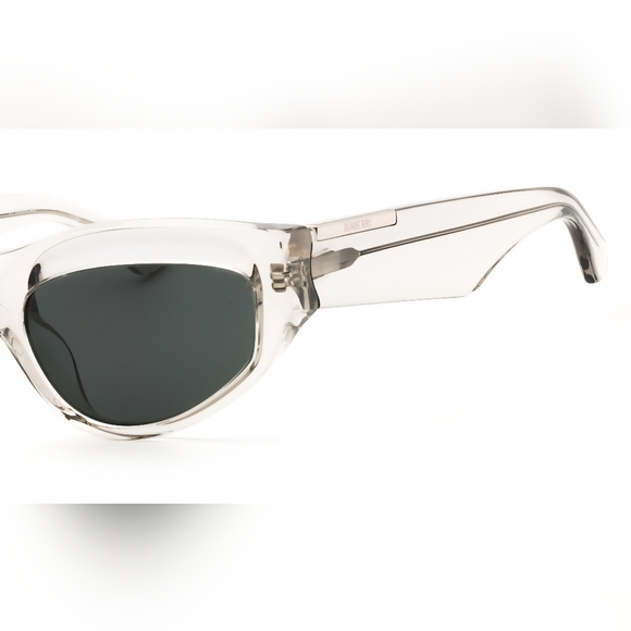 NWT, Burberry0BE4425U, Woman's Sunglasses, Size55X19X145. - Picture 3 of 4